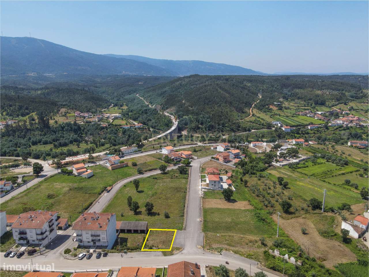 Lote para 6 Apartamentos em Serpins, Lousã - Grande imagem: 5/17