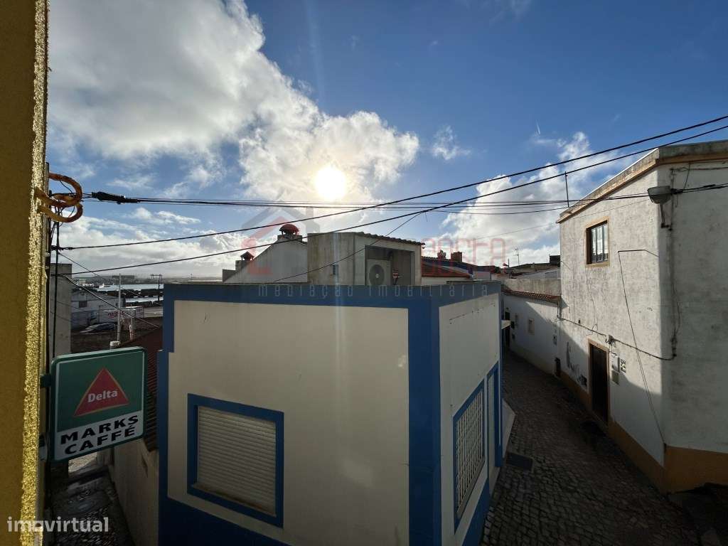 Prédio no Centro Histórico de Peniche-20