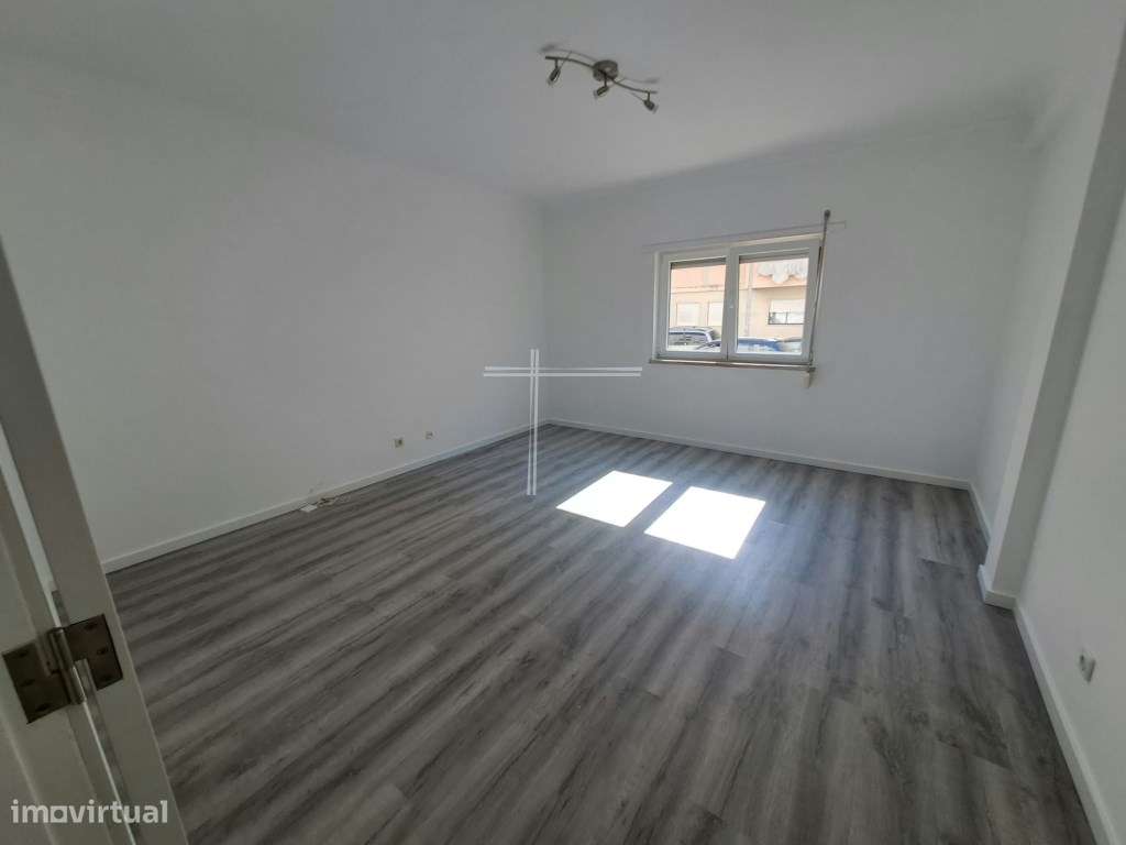 Apartamento T3 - Quinta do Conde-7