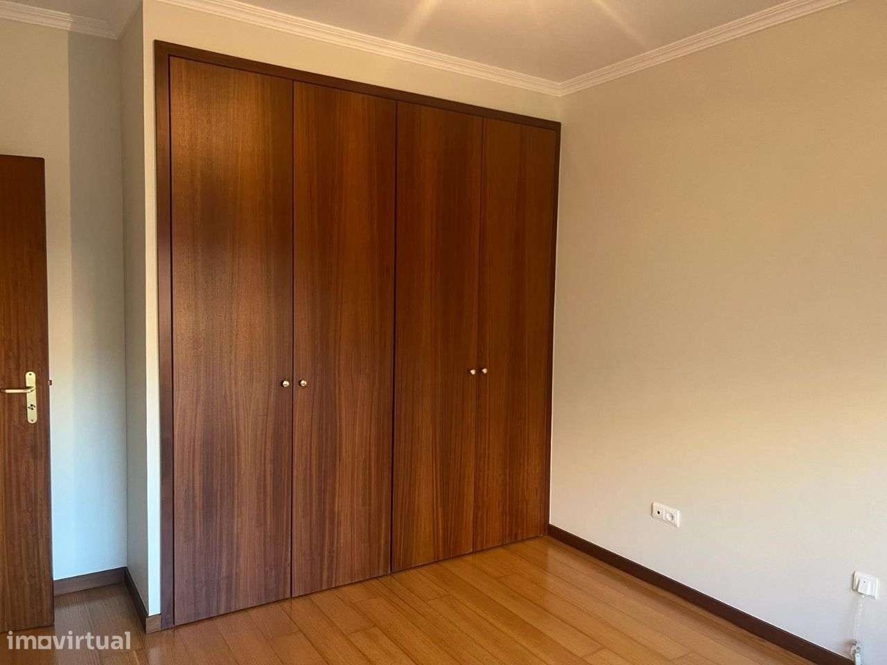 Arrendamento excelente t3 com garagem-6