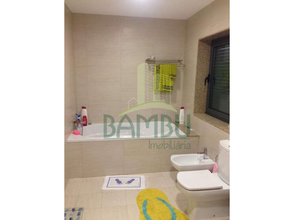 Moradia emT3 em pedra em zona calma - Grande imagem: 5/17