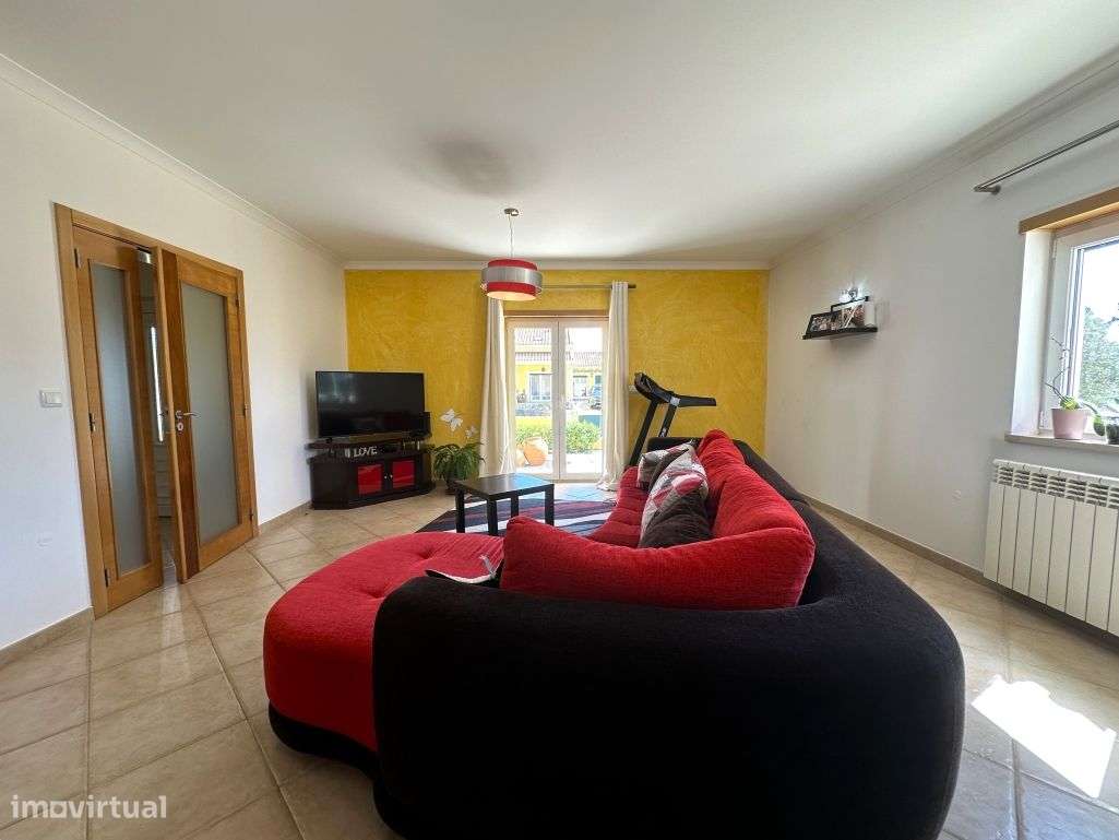 Moradia V5 com piscina - Reguengo Pequeno-8