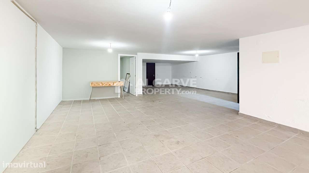 Moradia V4 recentemente remodelada próxima da praia e da Marina Vilamo-36