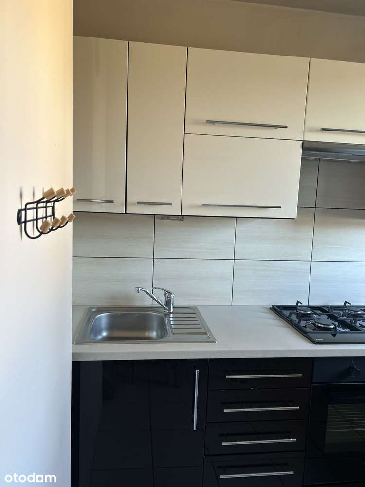 Na sprzedaż 3 pokojowe mieszkanie w centrum miasta Jasła.-8