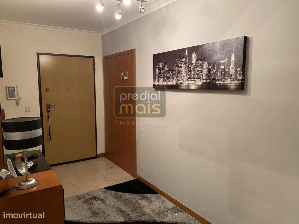 APARTAMENTO T2 NOVO C/ NOVO -JUNTO CENTRO-3