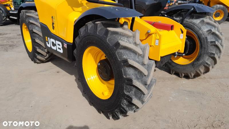 JCB 535-95 2023R DEMO 141MTH - 16