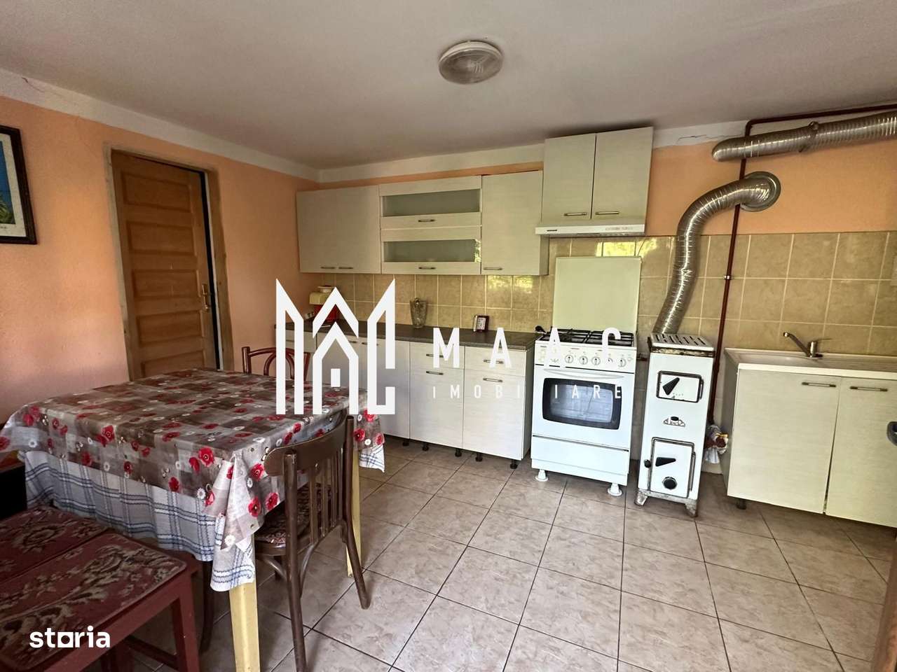 Casă tradițională I 100 mp utili I teren 1830 mp I Armeni I SIBIU - Imagine principală: 4/20