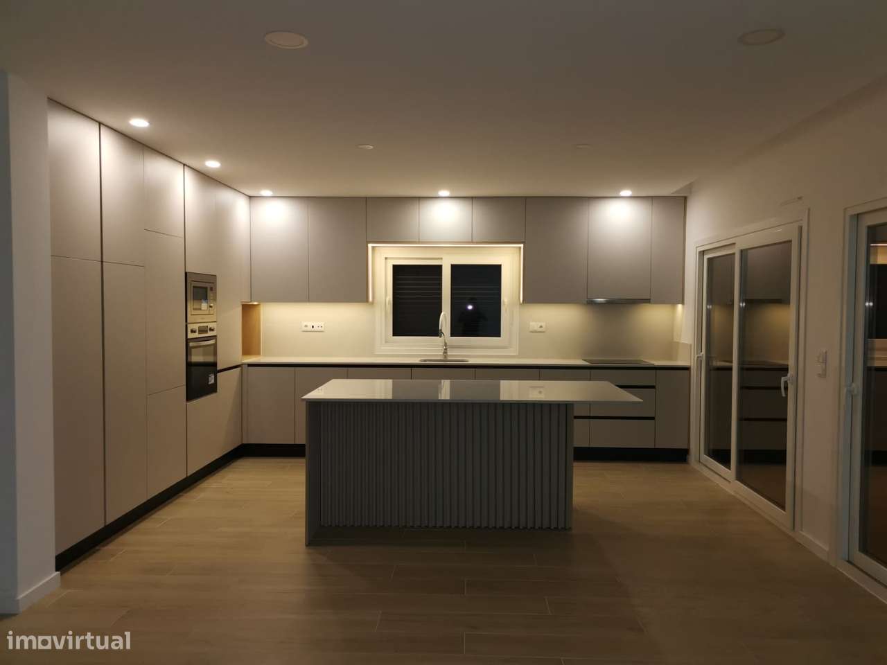 Moradia V4 Isolada - Terrea - Redondos / Fernão Ferro - Grande imagem: 2/31