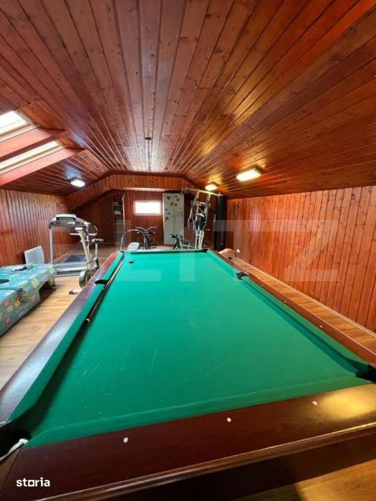 Proprietate de exceptie cu casa spatioasa, piscina si teren generos - Imagine principală: 3/10