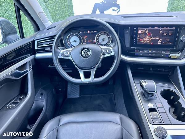 Volkswagen Touareg V6 TDI Elegance - 6