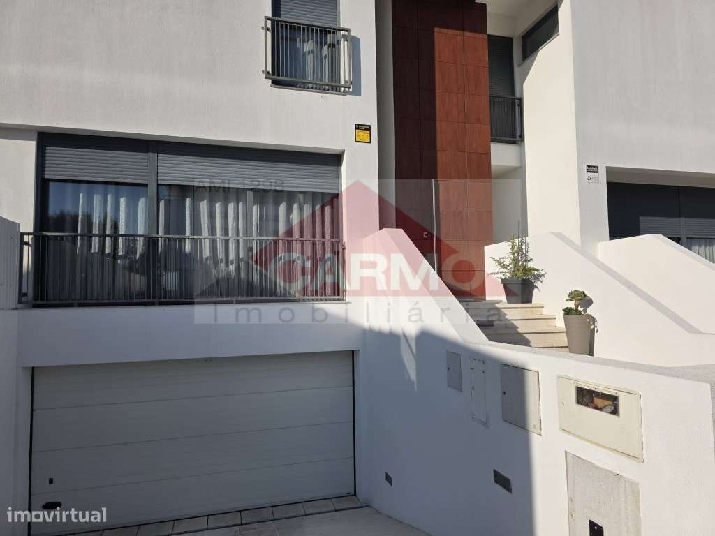 Moradia T3 em Atalaia, Montijo, com garagem, sótão e piscina. (Ofer... - Grande imagem: 3/40
