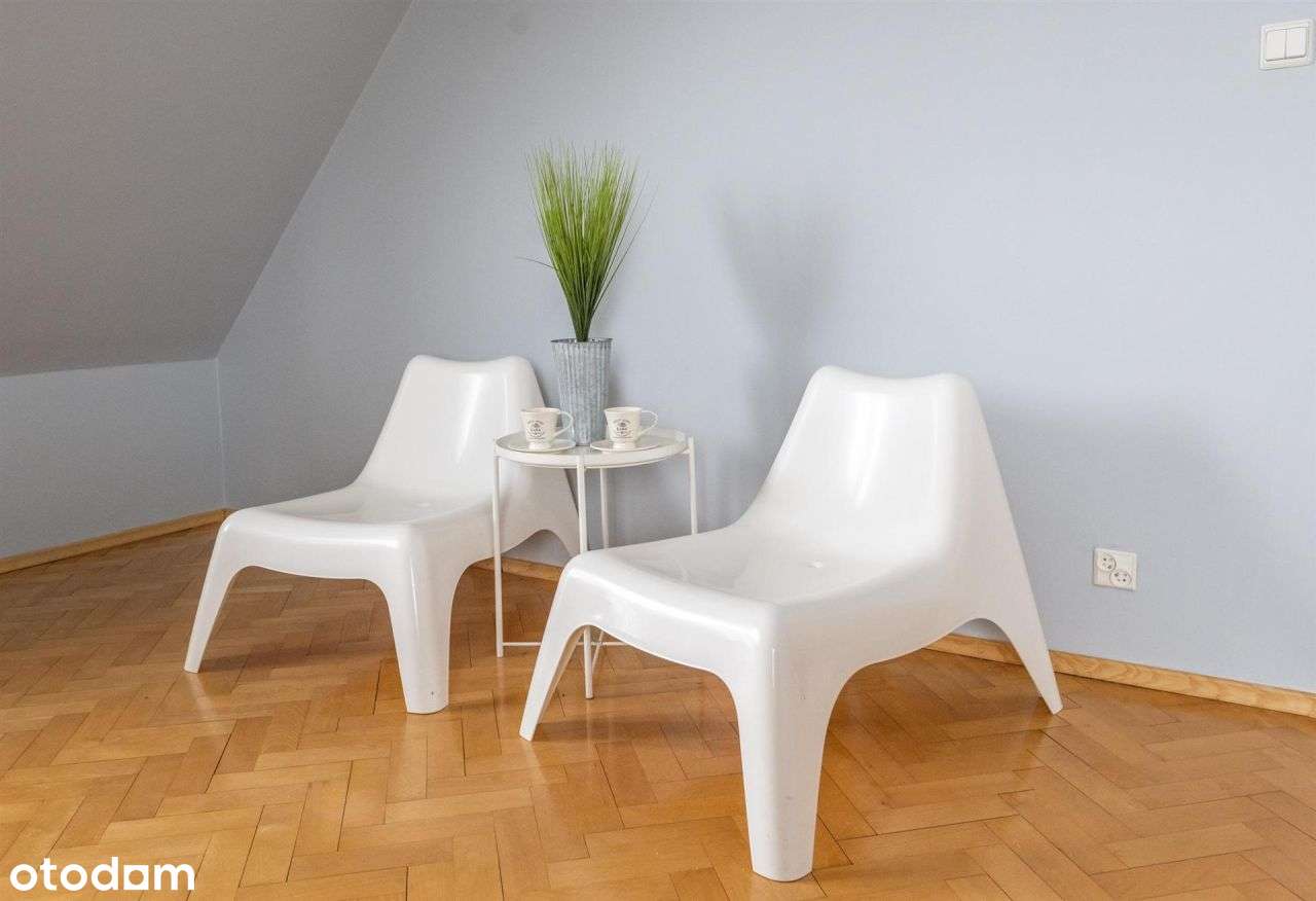 Duża kawalerka w dzielnicy Pogórz-4