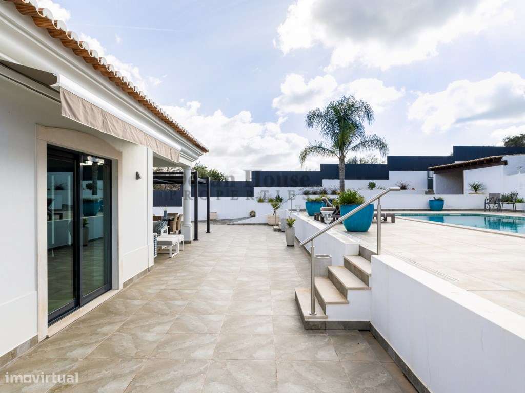 Moradia com 5 quartos e piscina privada em Boliqueime - Loulé-35