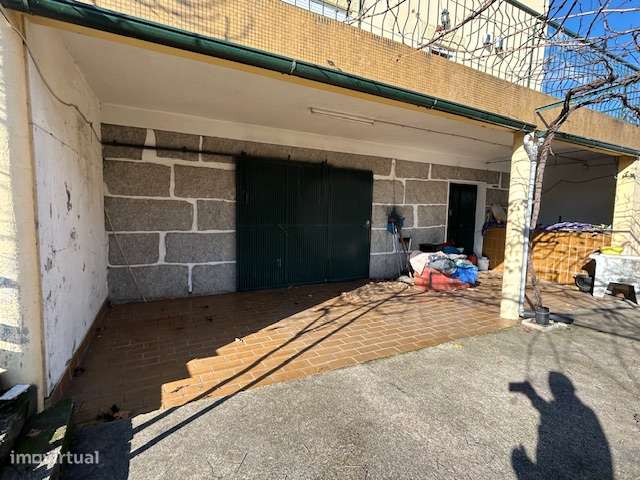 Vende-se Moradia de 3 pisos em Chaves-19