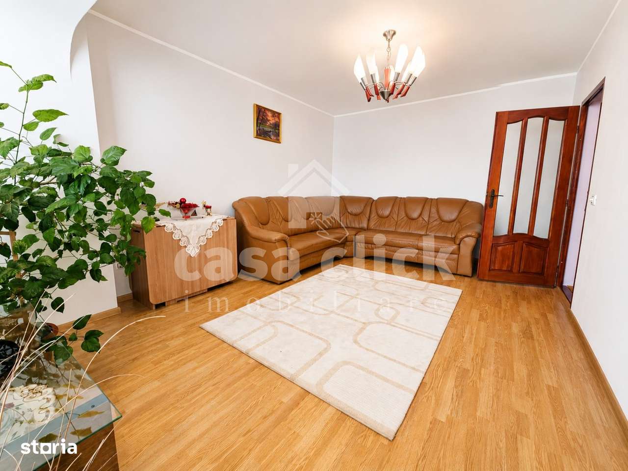 Apartament 3 camere decomandate, etaj 1 – IC Frimu, complet mobilat