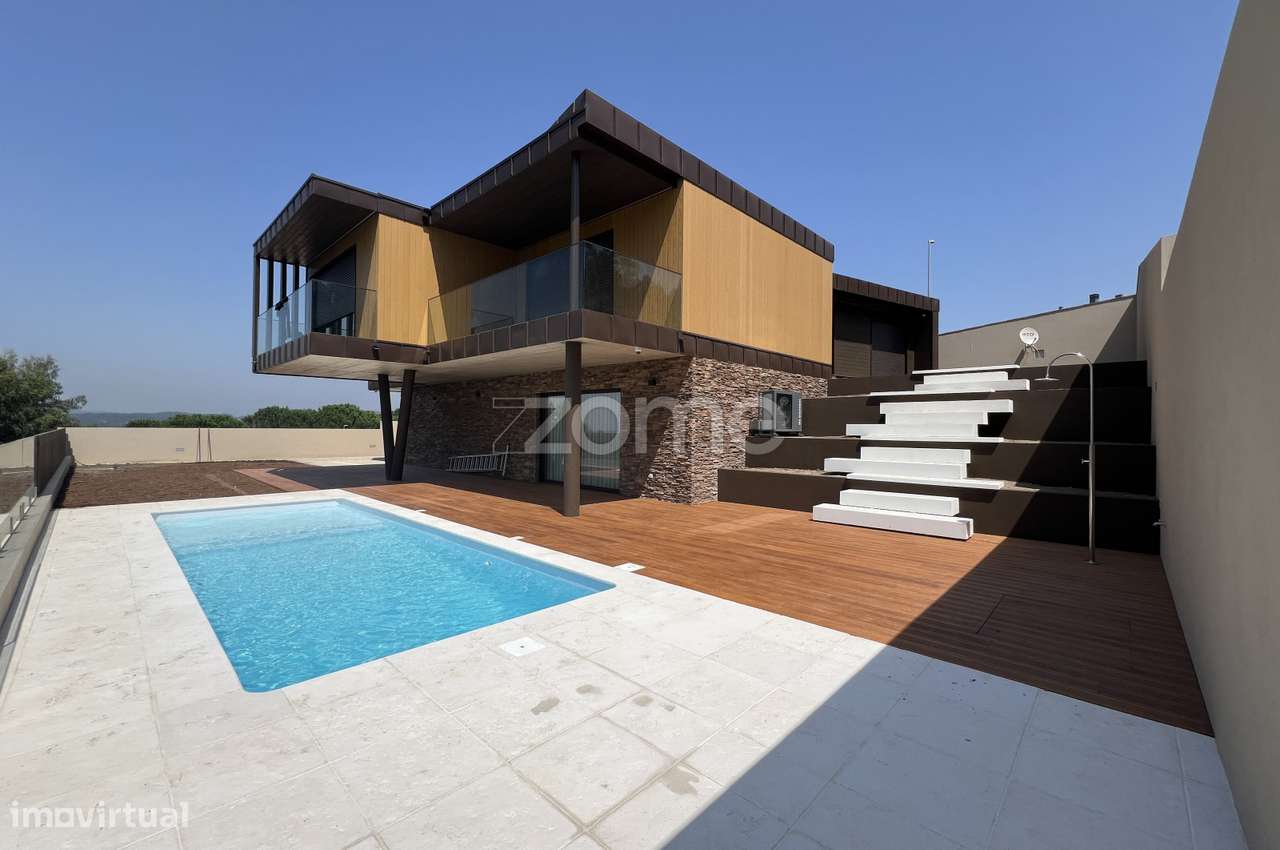 Kayo Residences - Moradias individuais T3 e T4 - Lote 2 - Grande imagem: 1/47