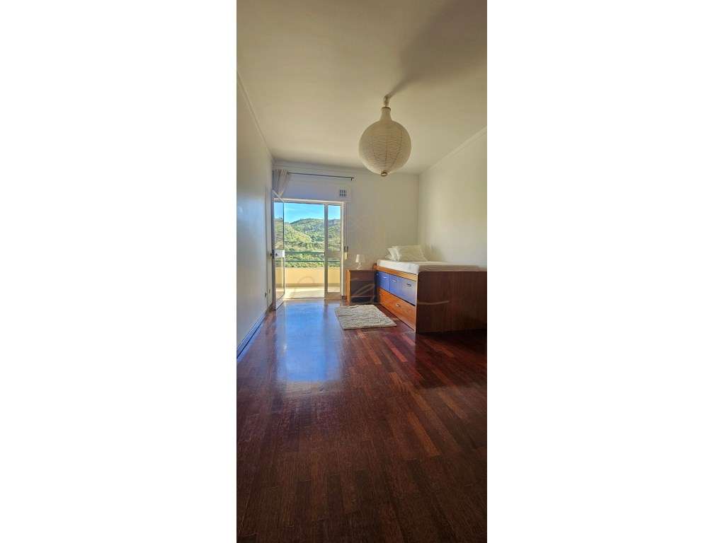 Apartamento T2 com Garagem e Varanda com Vista de Mar! - Grande imagem: 5/25