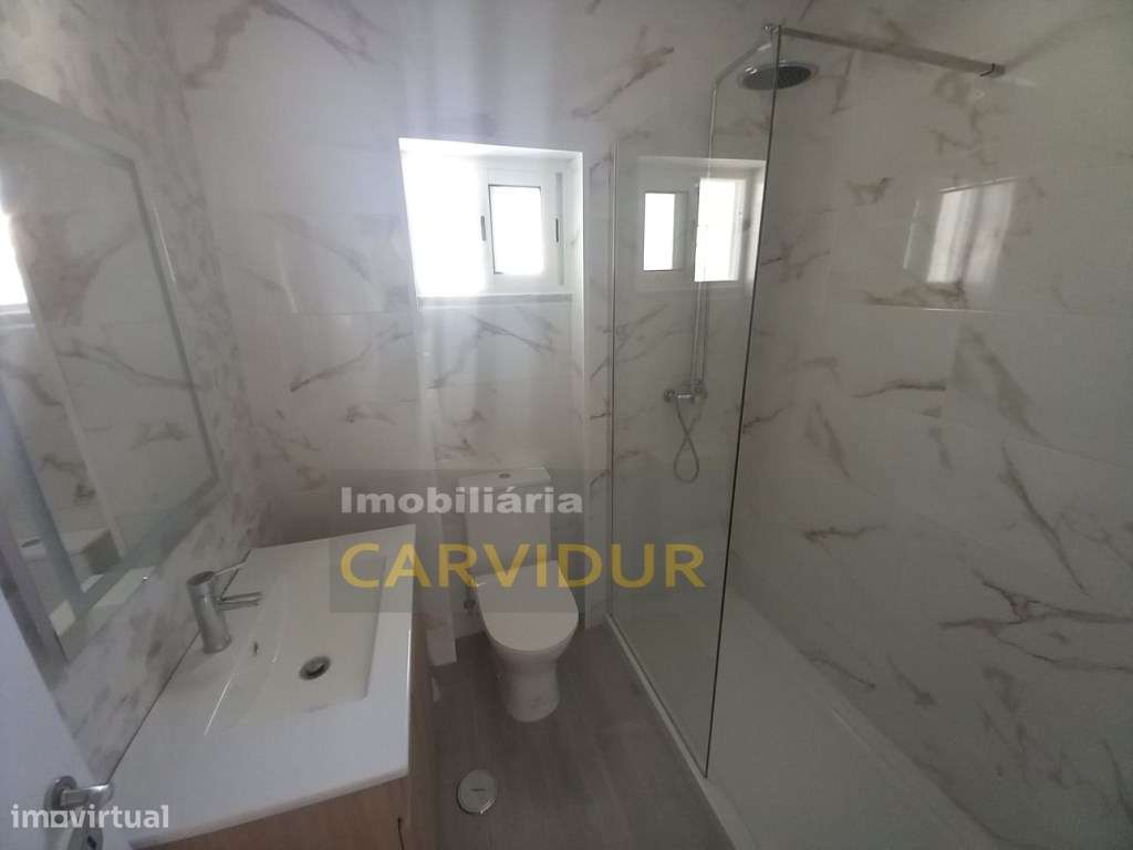 Barreiro Vila-Chã T2 totalmente remodelado-15