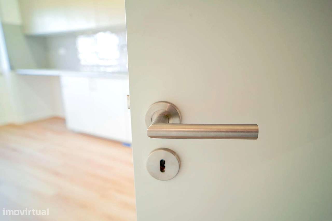 Excelente Apartamento T2 Remodelado – Paio Pires-30