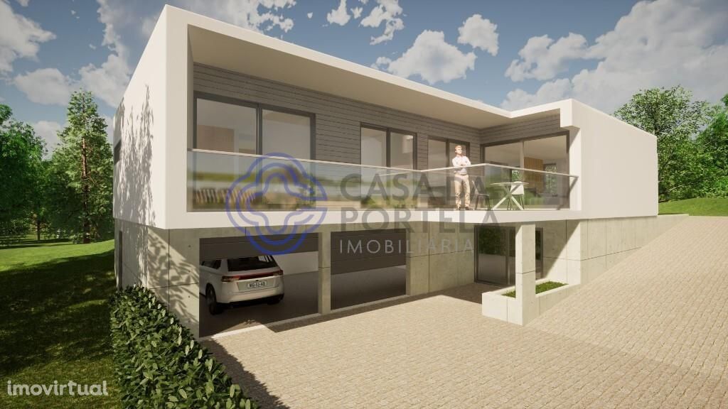 TERRENO COM PROJETO DE CONSTRUÇÃO / MORADIA UNIFAMILIAR EM SERZEDO