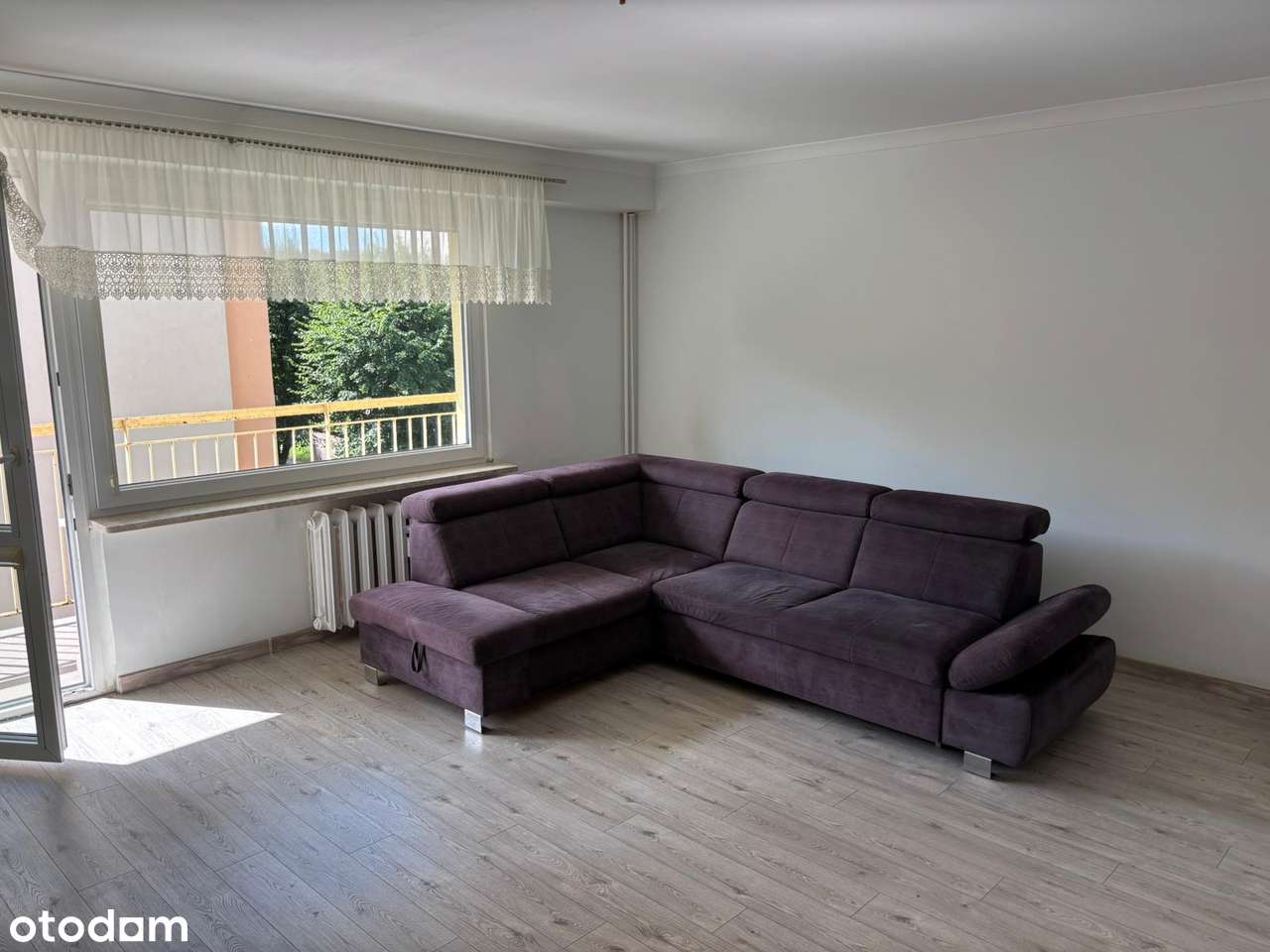 3 pok . balkon oddzielna widna kuchnia dobra lokalizacja-1