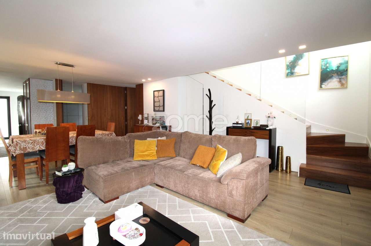 Moradia T3 Individual no Centro de Fafe - Grande imagem: 2/30