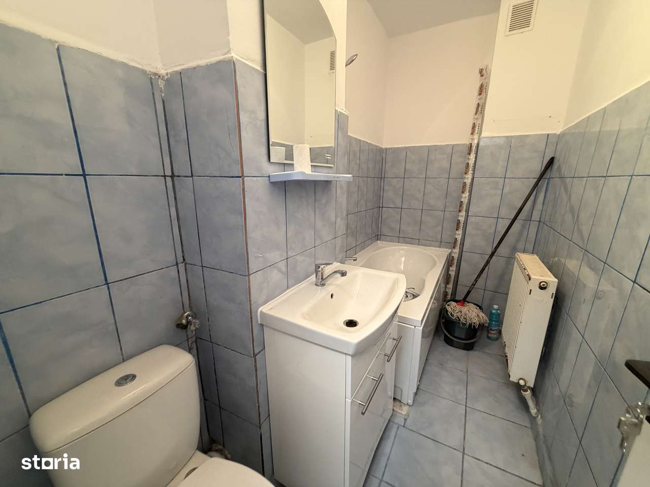 Garsoniera Mioveni, M-uri, parter, Mobilata si Utilata, renovata - Imagine principală: 3/6