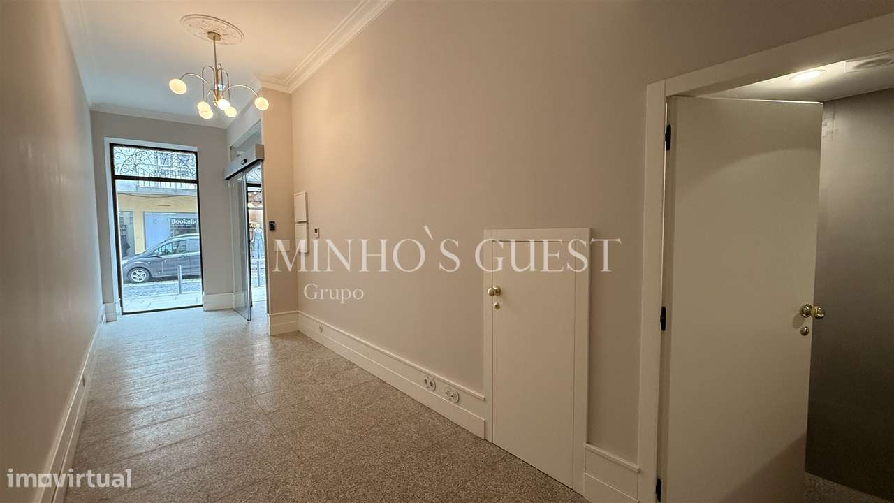 Loja de Charme (35m2) no Centro Histórico de Braga - Grande imagem: 2/9