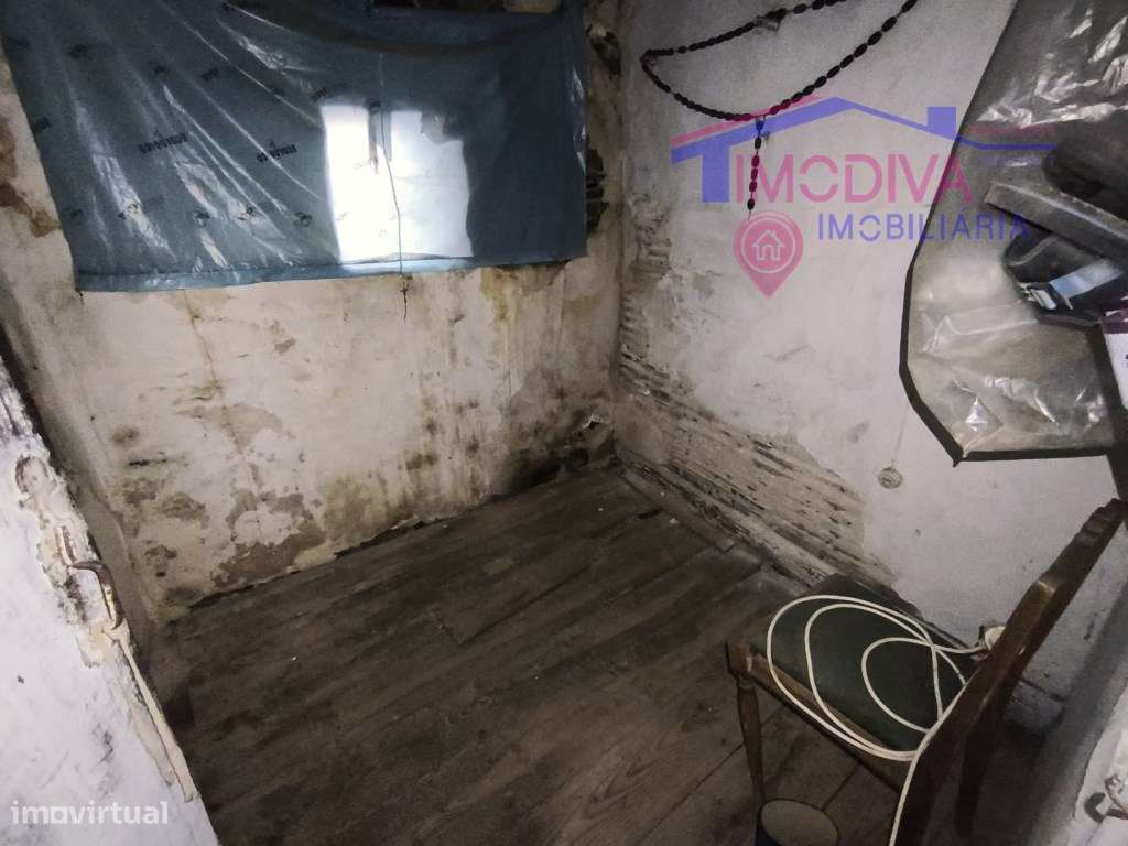 Casa Rústica com terreno situado em Troviscais, Pedrogão Grande-9