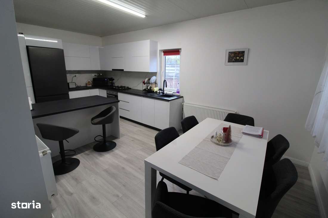 Vând gospodărie în Hunedoara, zona Peștișu Mare, teren 1.104mp...-9