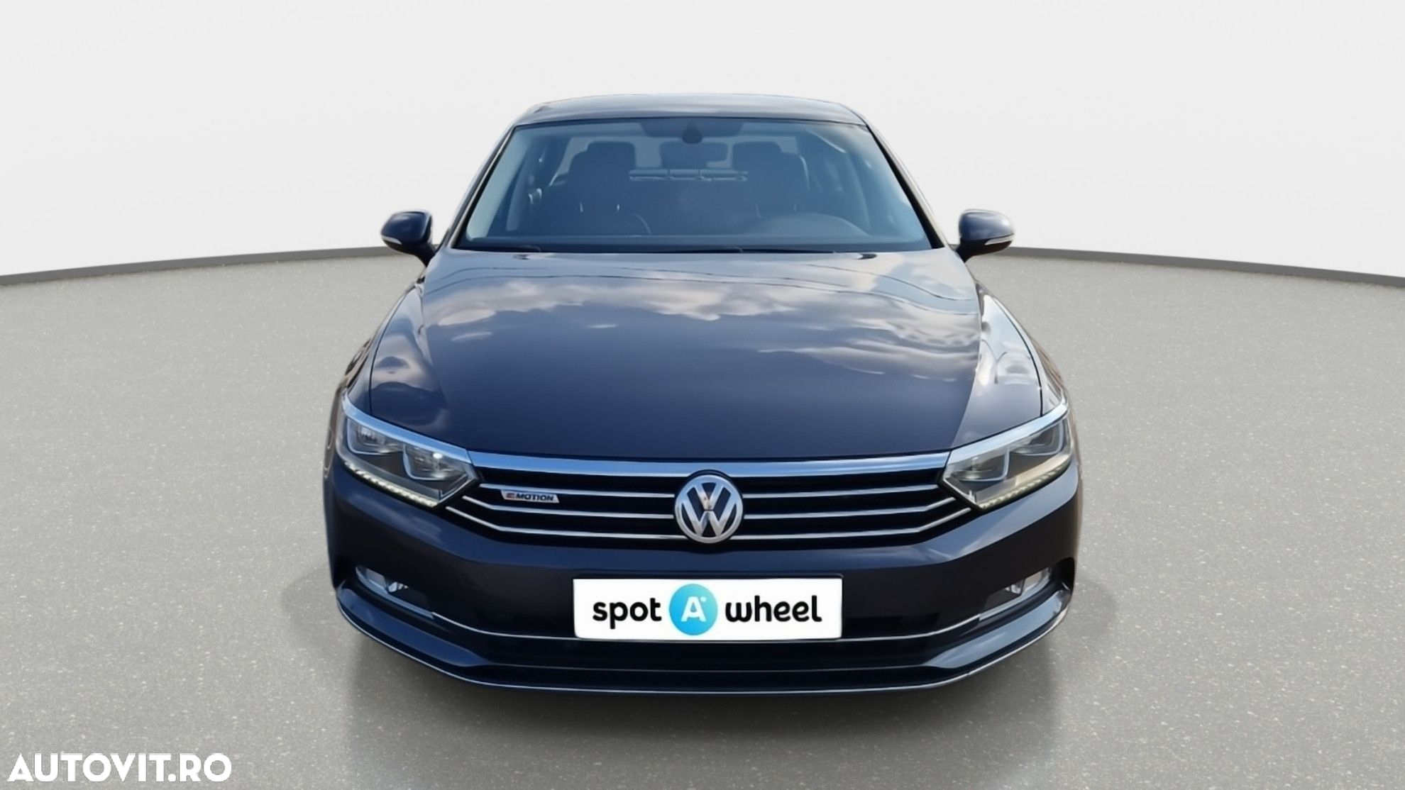 Volkswagen Passat - 2