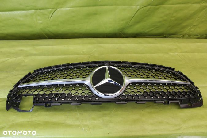 Grill Atrapa Mercedes C klasa W206 AMG - 1