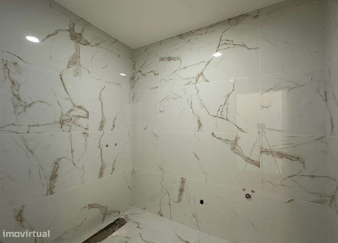 Espaçosa Moradia V4 com piscina - Coimbrã / Peniche-19