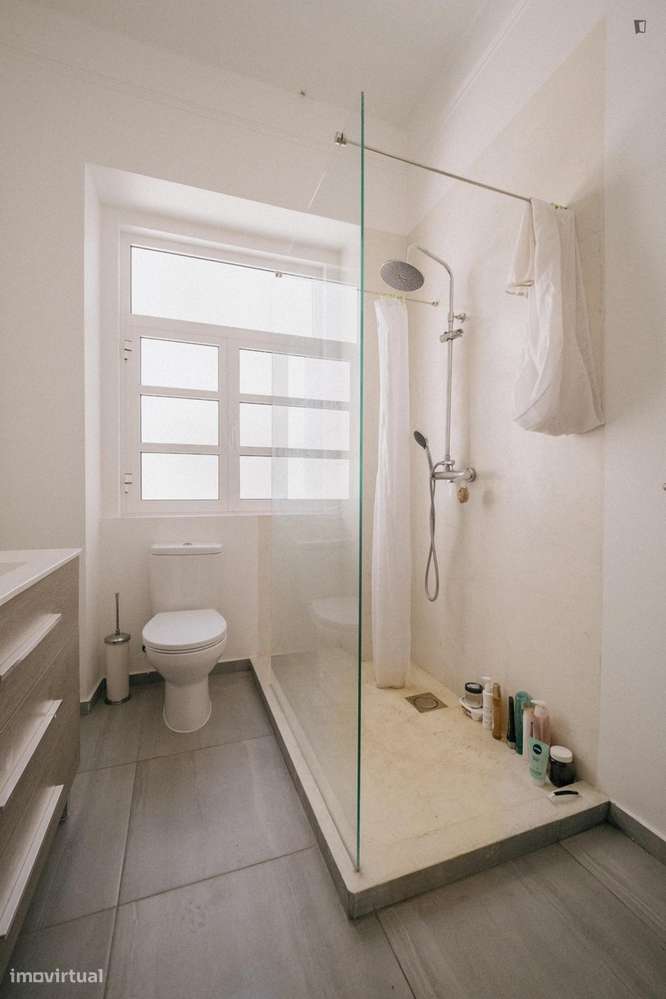 Quarto - localizado em Alcântara Lisbon - Grande imagem: 3/10