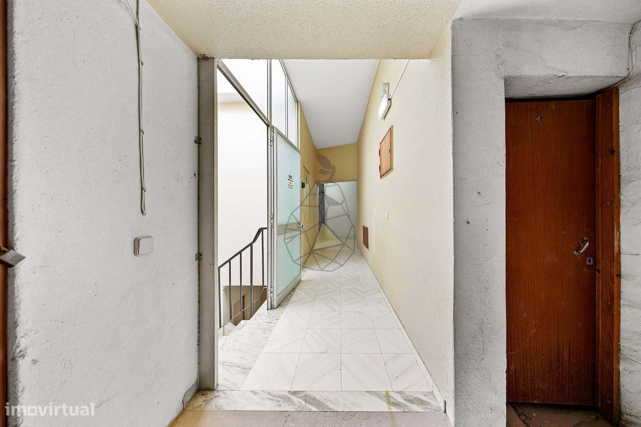 Apartamento T2 virado a Sul , com Garagem na Vila Rosa - Portimão-37