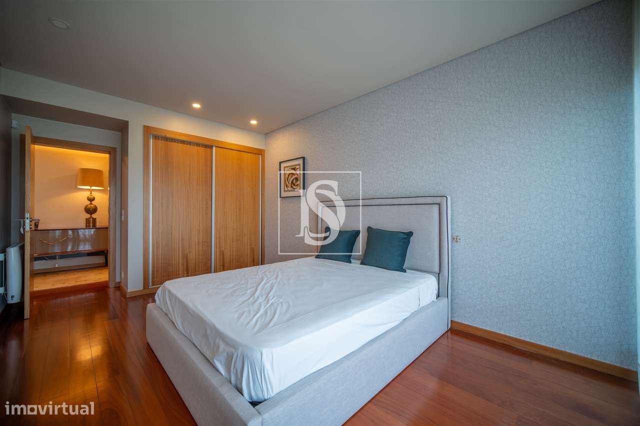Exclusiva Moradia T4+1 c/ Piscina Aquecida e mais de 380 m²-19