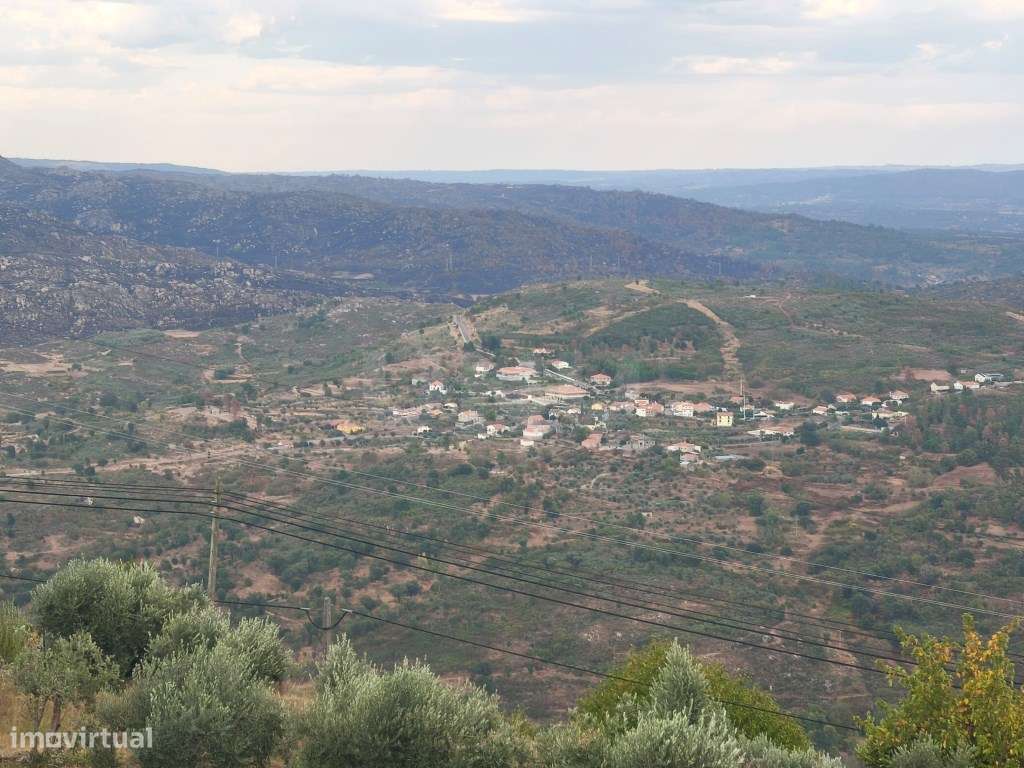 Moradia com vistas para a Serra da Estrela. Fantástica oportunidade!-23