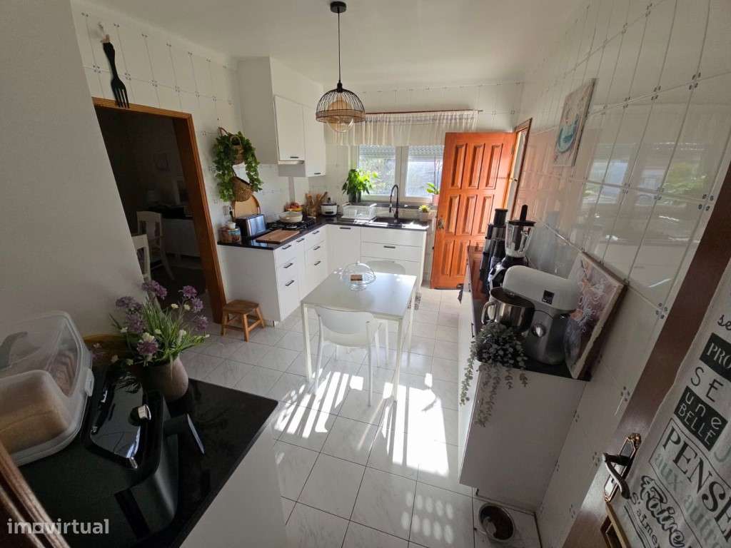 Moradia T4 individual em Vieira de Leiria-5