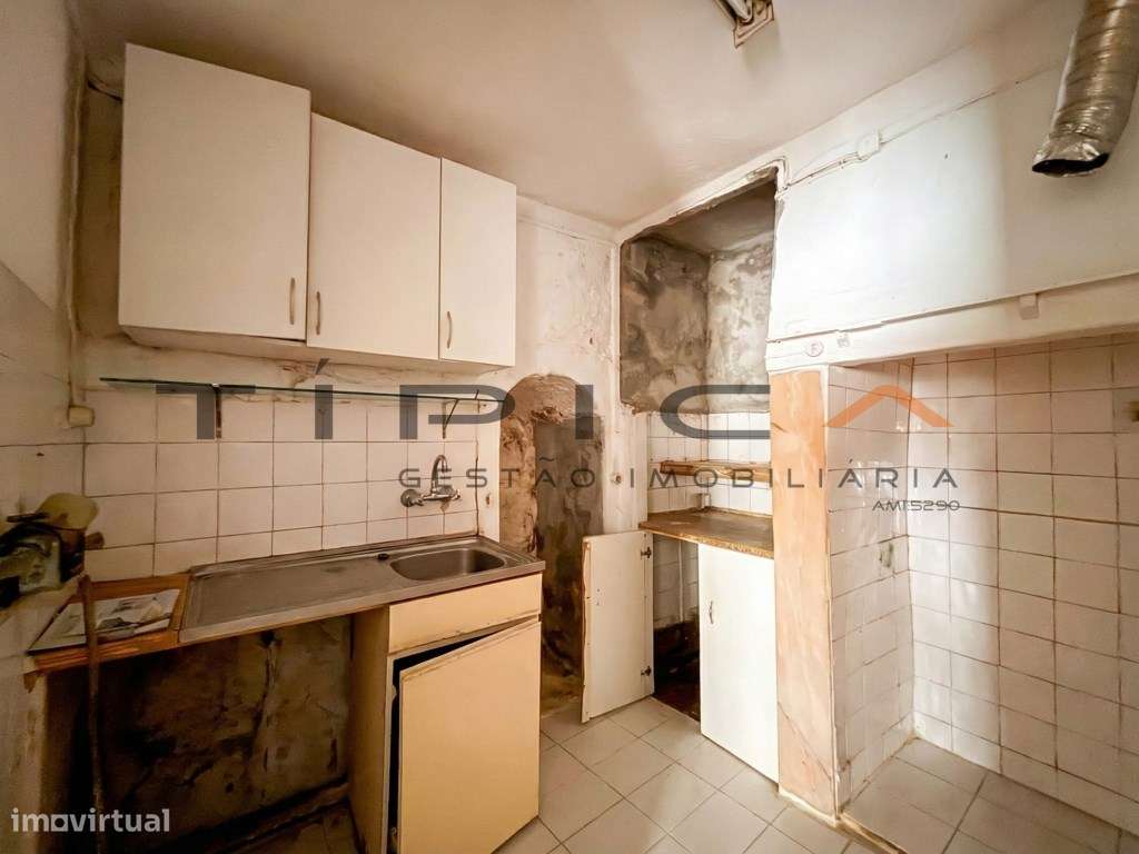 Oportunidade de Investimento no coração de Alfama - Para obras-7