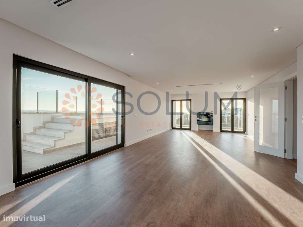 Penthouse de Luxo com piscina - Montijo-3