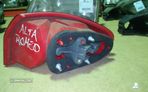 Farolim Esquerdo Painel Alfa Romeo 147 (937_) - 2