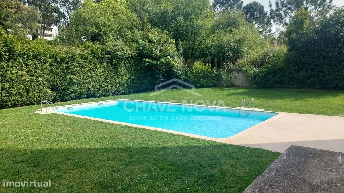 T1 em Cond.Fechado c/jardim e piscina em Mafamude-10