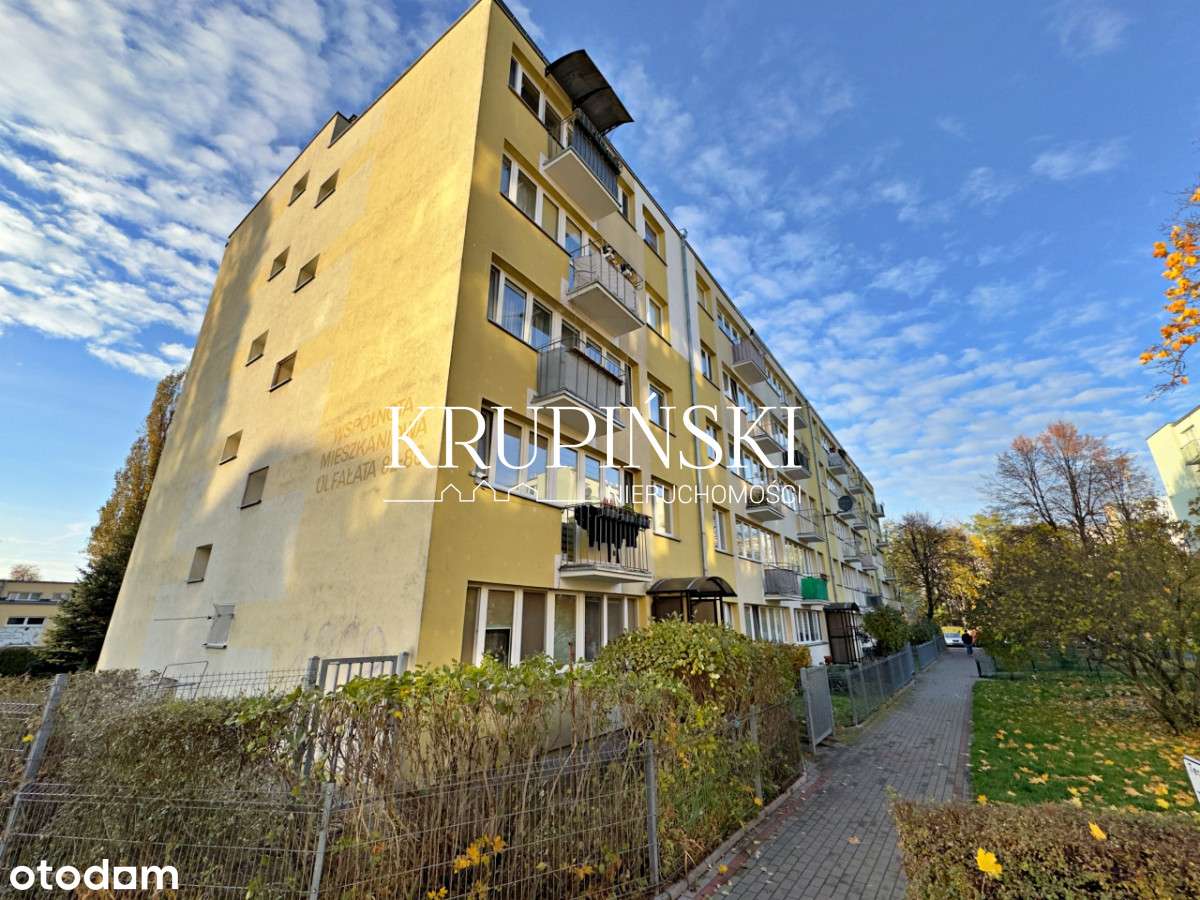 4 pokojowe mieszkanie na Bielanach. II piętro.-12