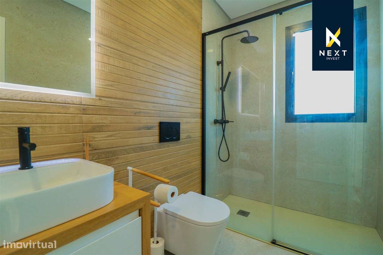 Moradia Geminada T4 com Piscina – Viseu-54