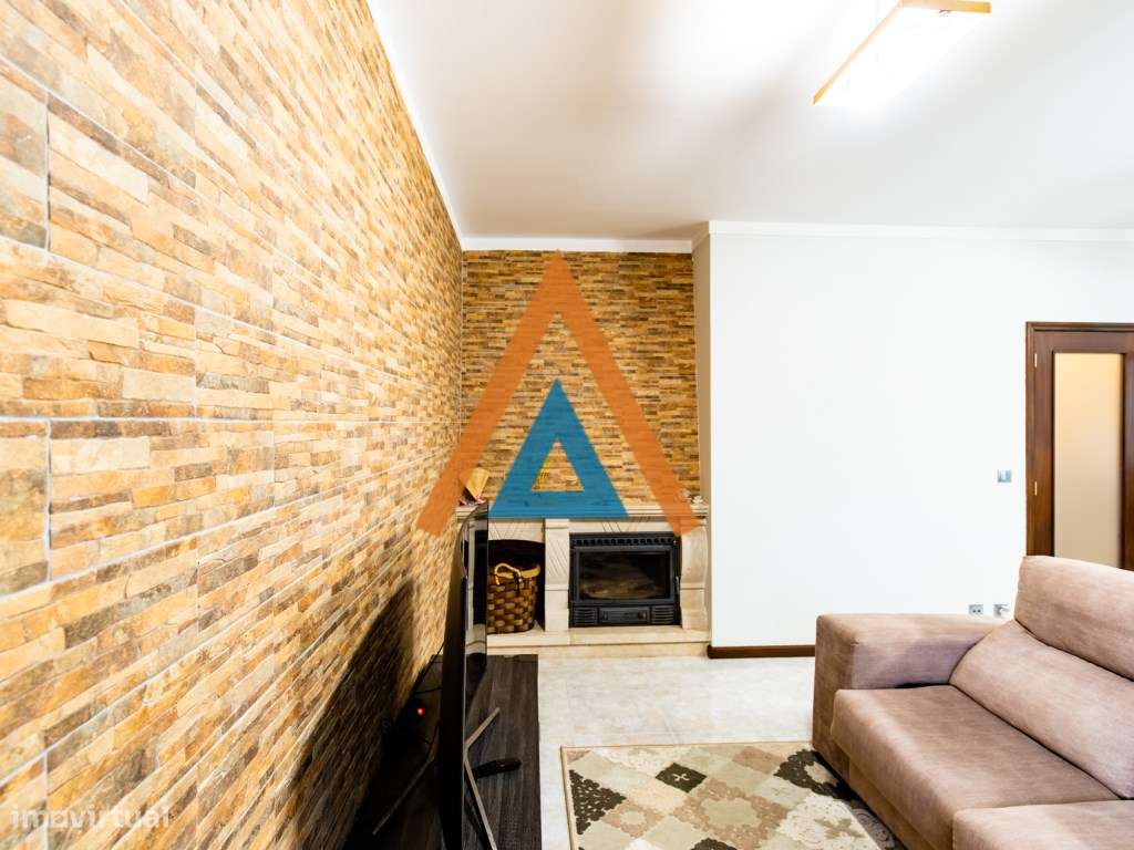 Excelente T2 - São João da Madeira-7