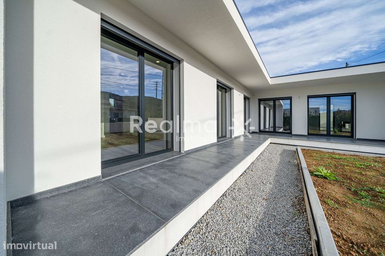 Moradia Térrea T3+Escritório em Este S.Mamede-Braga-47
