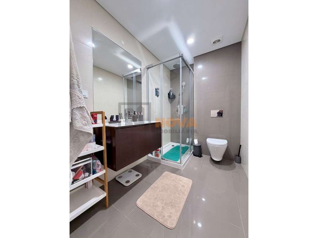 Apartamento T3 Moderno em Famões | 155 m² | Excelente Exposição Sol...-15