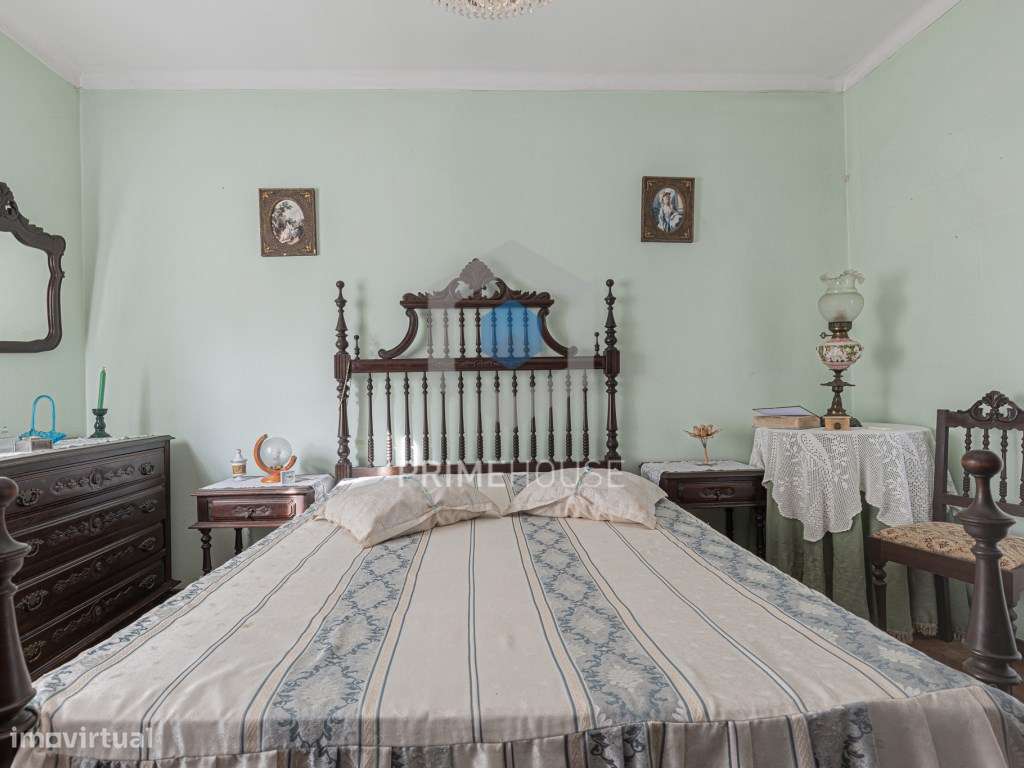 Prédio na Rua da Misericórdia - Centro de Azeitão - Grande imagem: 5/60