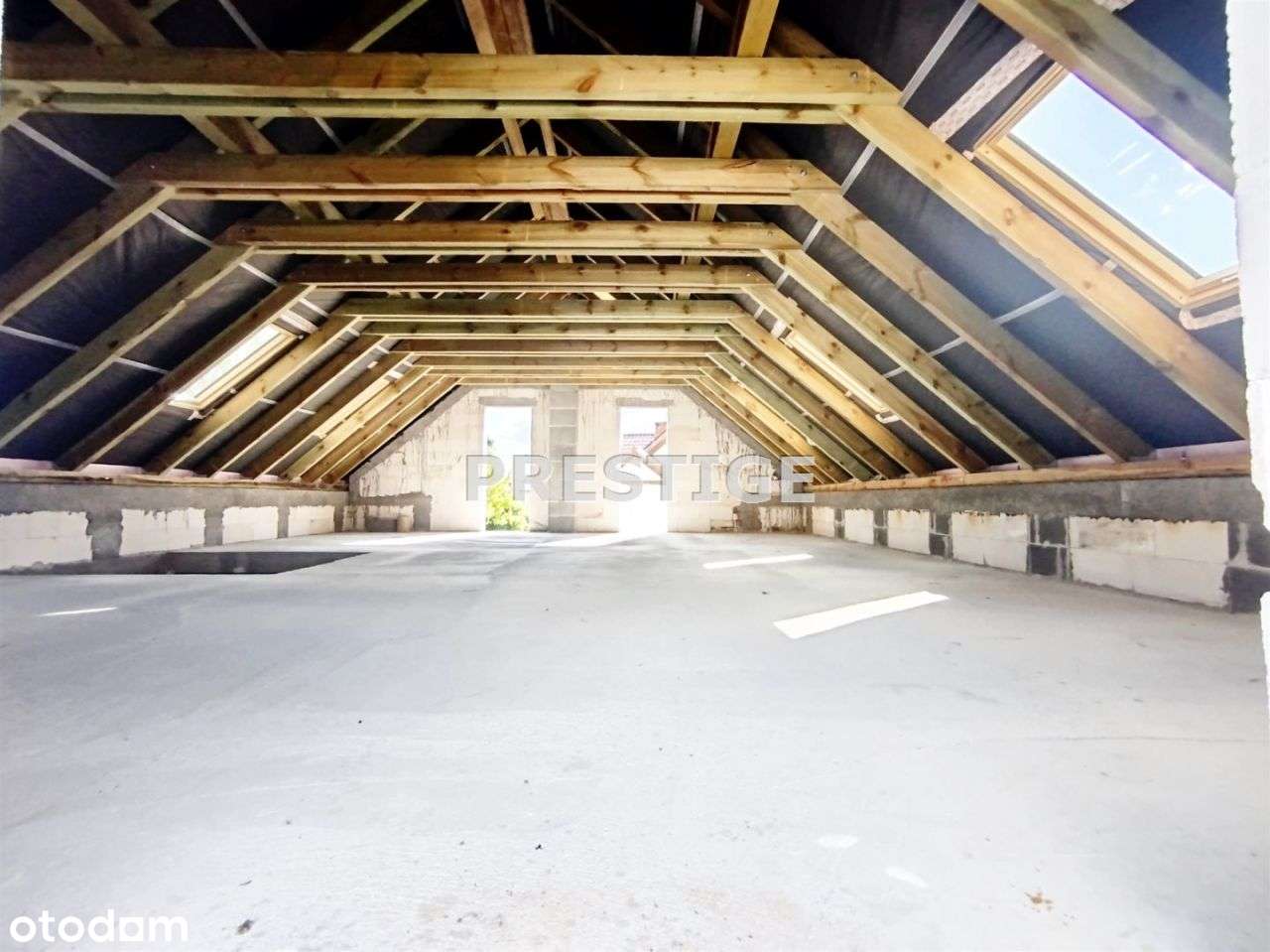 Niemstów, dom/możliwość prowadzenia działalności-16