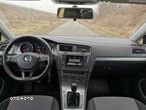 Volkswagen Golf - 6